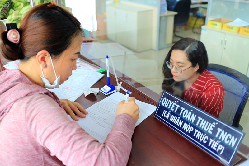 Hướng dẫn nộp thuế thu nhập cá nhân khi mua bán nhà đất 2025