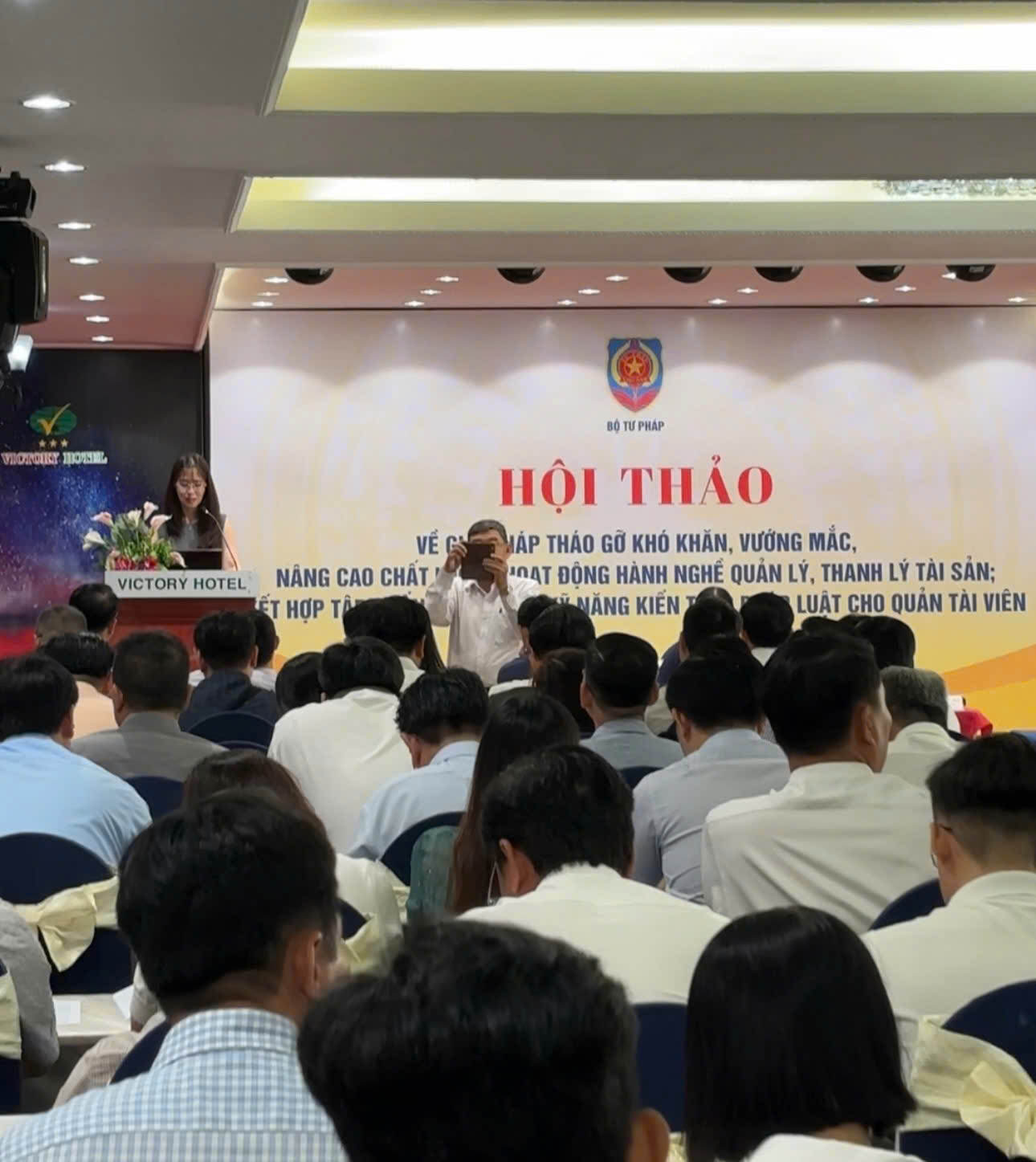 thẩm phán Phùng Thị Như Mai