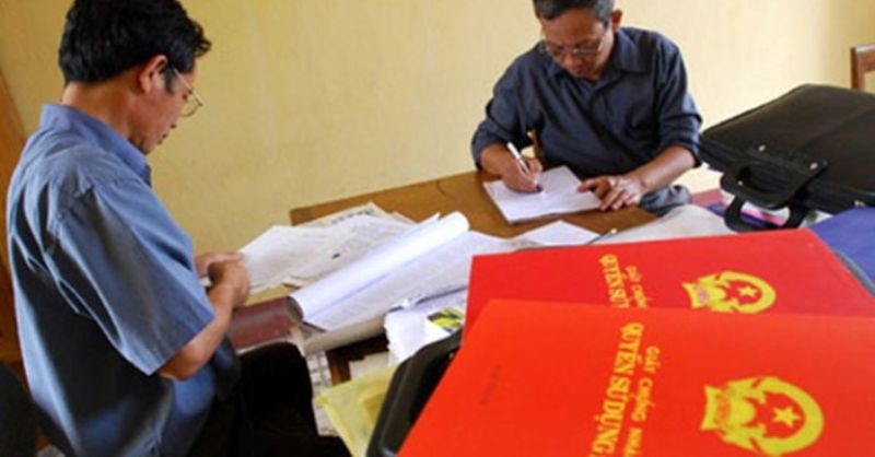 Điều kiện cấp Sổ đỏ cho đất giao không đúng thẩm quyền